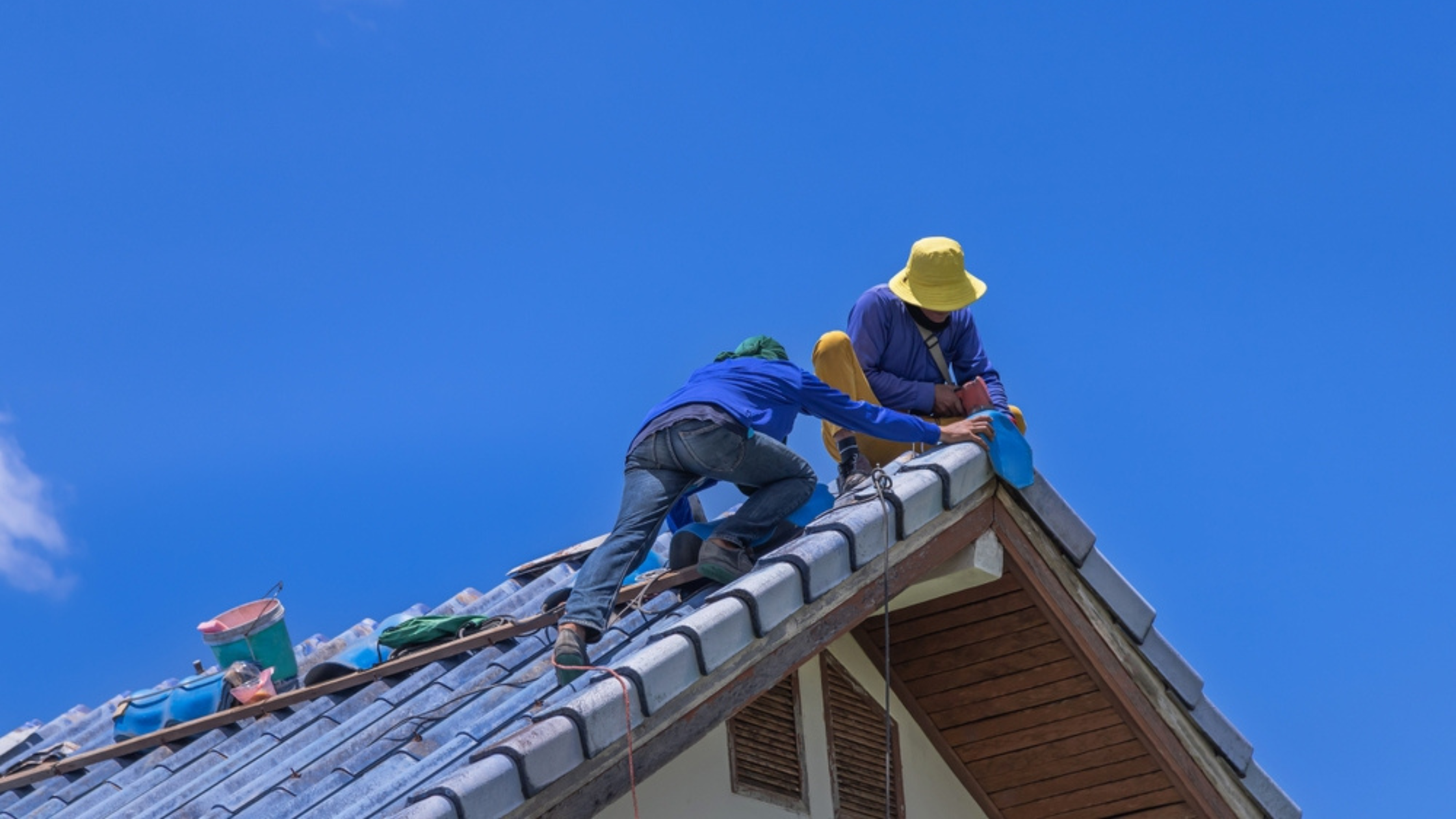 is-door-knocking-a-good-idea-for-roofing-sales